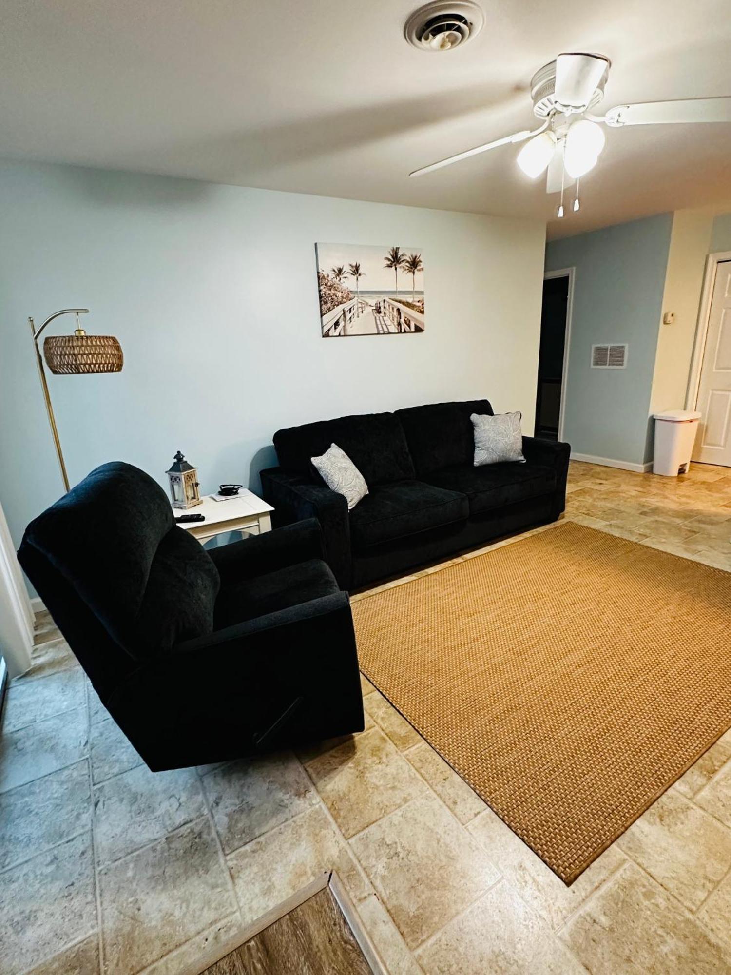 Cozy Home Walking Distance From Beach With Private Patio オーシャン・シティ エクステリア 写真